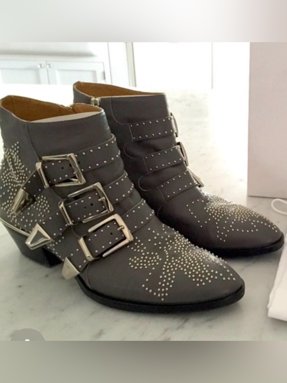 Authentic Chloe Susanna Studded Ankle Boots Grey Gold Leather 37